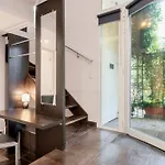 Centre-ville De 100 M Appartement *
